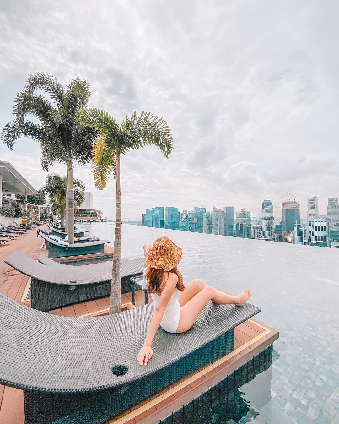 Marina Bay Sands Hotel pool vibe