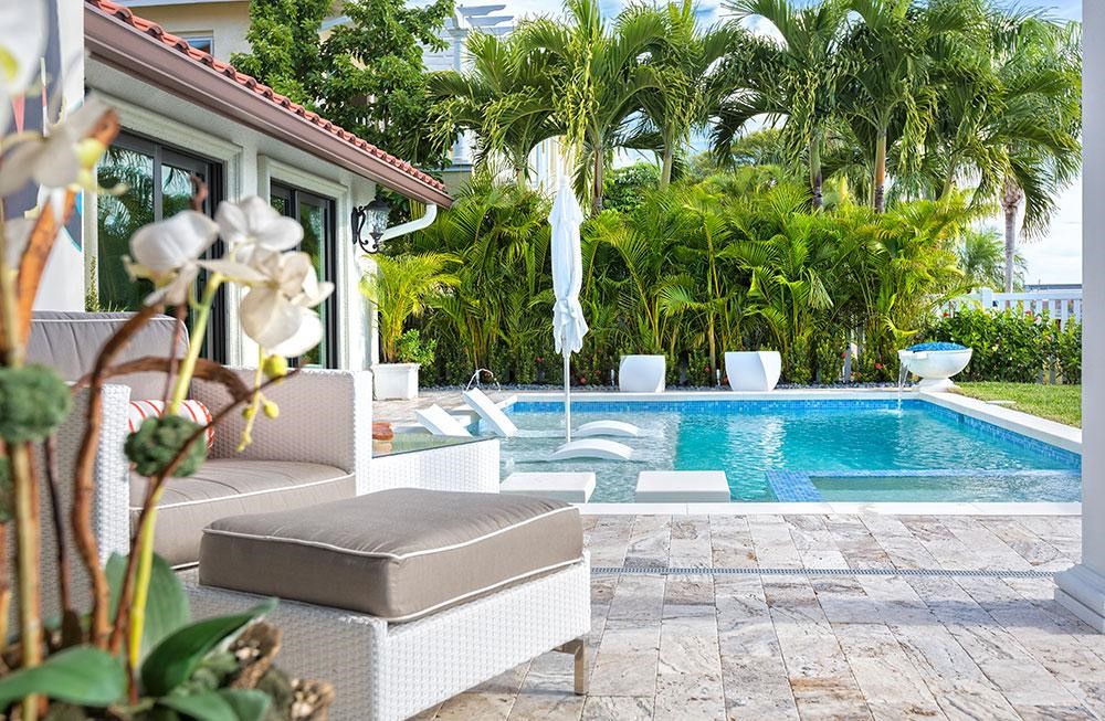 Practical Benefits of Poolside Landscaping