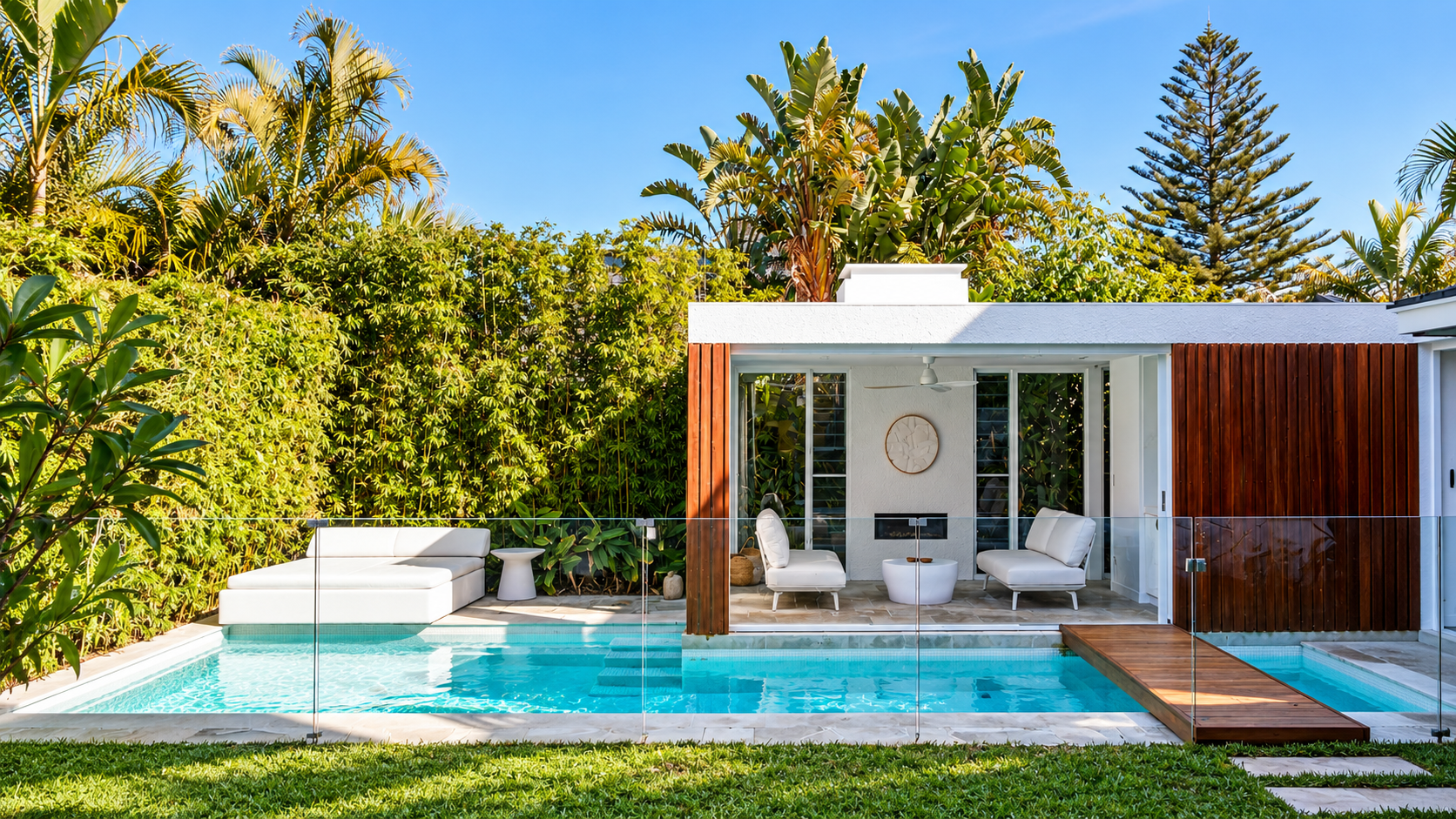 Contemporary pool house and outdoor living in Sydney Eastern Suburbs